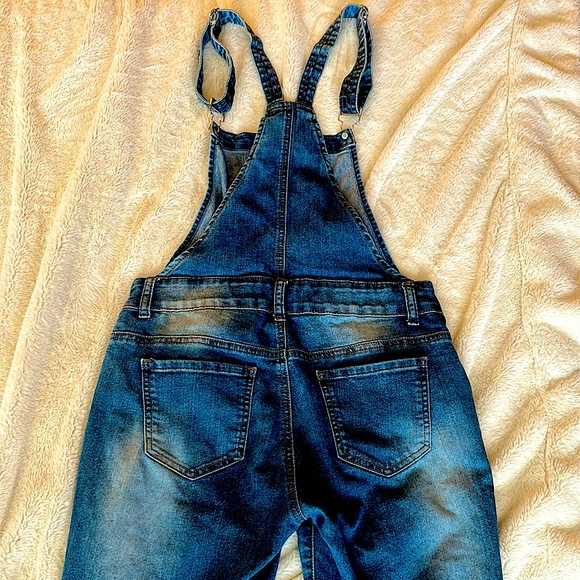 M | Blue Denim Overalls with Knee Embroidery - Picture 6 of 8